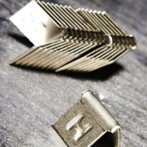 lead fixing clips